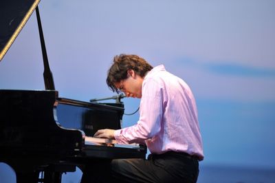 Nikolas Anadolis auf Tour mit seinem Trio Nikolas Anadolis auf Tour mit seinem Trio