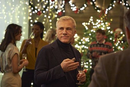 Christoph Waltz auf der Weihnachtsparty. Gibt es ein Entkommen?