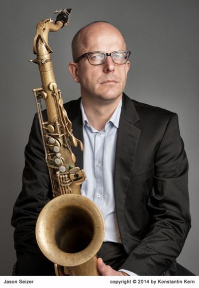 Jason Seizer gibt Konzert im Jazzclub Unterfahrt Muenchen mit Programm aCinema Paradiso