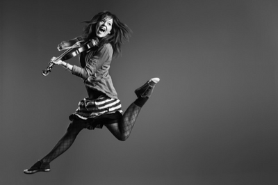 Newcomerin Lindsey Stirling bricht mit vielen Konventionen und wurde zum Youtube-Star