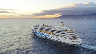 Premiere bei AIDA: Erstanlauf in Kapstadt mit AIDAaura