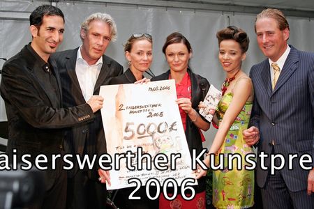 Die Saengerin Daniela Rothenburg und The Voyagers traten fuer die Künstlerin Kristin Dembny an