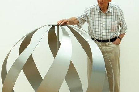 Roland Phlebs zeigt Konkrete Kunst in Freiburg