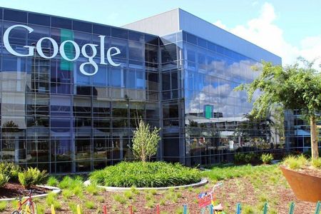 Der Google-Stammsitz. Der Internetkonzern Google bueßt auch 2018 nichts von seiner Attraktivitaet ein und kann sich als wertvollste Marke der Welt halten