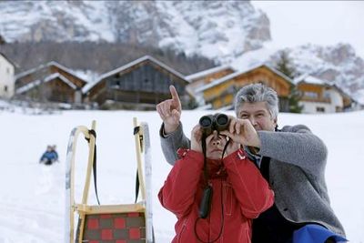 Nur wer genau hinsieht, entdeckt Suedtirols Artenvielfalt. Einige Roter Hahn Bauern teilen ihr Wissen über die alpine Natur gern mit Gaesten