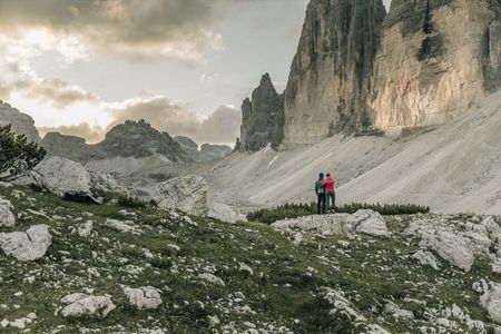 Die Drei Zinnen gehoeren zu den vielen Hoehepunkten des Dolomitenhöhenweg Nr. 4