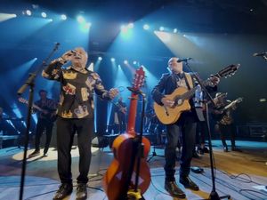 Nach ihrer erfolgreichen Deutschlandtour im vergangenen Sommer gastieren die GIPSY KINGS wieder bei uns Nach ihrer erfolgreichen Deutschlandtour im vergangenen Sommer gastieren die GIPSY KINGS wieder bei uns