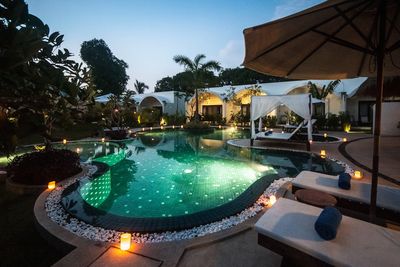 Reisen Navutu Pool
