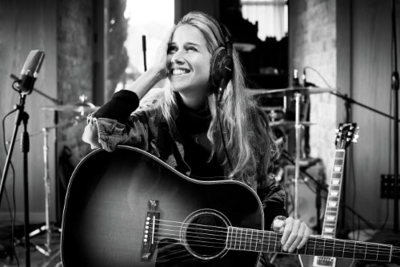 Heather Novas neues Album ist in der Tat eine Perle