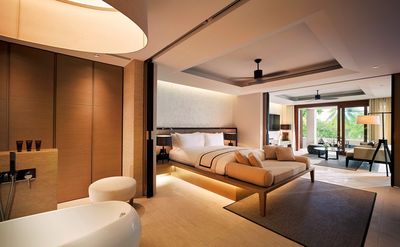 YTL Hotels hat die Eroeffnung ihres neuen Spitzenhotels, dem The Ritz-Carlton, Koh Samui an der Ostkueste Thailands bekannt gegeben