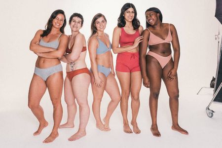 Dove castete ohne Blick auf das Gesicht, und Schoenheit kommt von innen
