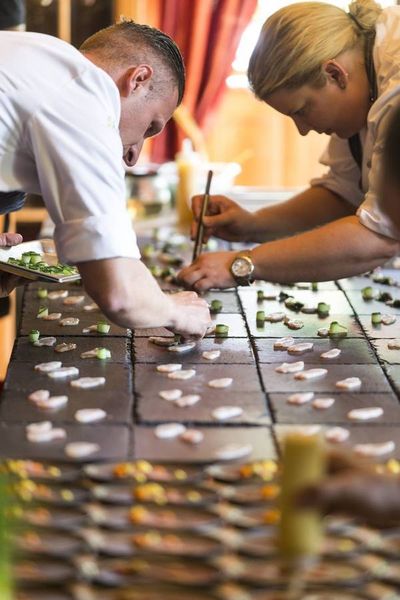 Kreationen entwickeln die Koeche eigens fuer das 4. Kulinarik und Kunst Festival von 17. August bis 19. September 2018 in St. Anton am Arlberg