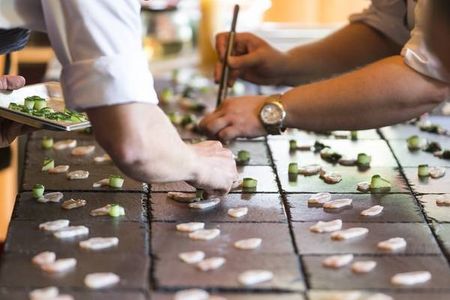 Kreationen entwickeln die Koeche eigens fuer das 4. Kulinarik und Kunst Festival von 17. August bis 19. September 2018 in St. Anton am Arlberg