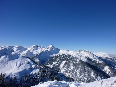 Reisen Wanderung Tannheimer Tal Winterwanderung Neunerkoepfle