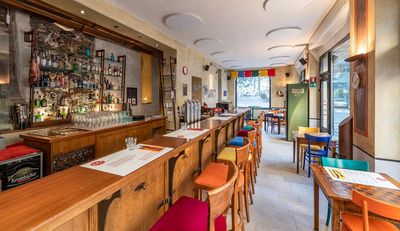 Die hohe Qualitaet und das gute Preis-Leistungs-Verhaeltnis der Pizzen im 357 sind ueber Merans Stadtgrenzen hinaus bekannt