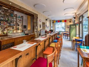 Die hohe Qualitaet und das gute Preis-Leistungs-Verhaeltnis der Pizzen im 357 sind ueber Merans Stadtgrenzen hinaus bekannt Die hohe Qualitaet und das gute Preis-Leistungs-Verhaeltnis der Pizzen im 357 sind ueber Merans Stadtgrenzen hinaus bekannt