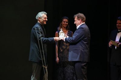 Oesterreichischer Musiktheaterpreis - Bruno Klimek nimmt Preis entgegen Oesterreichischer Musiktheaterpreis - Bruno Klimek nimmt Preis entgegen