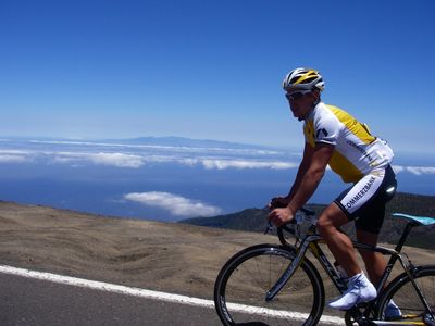 Reisen Teneriffa Fahradfahrer auf Berg Reisen Teneriffa Fahradfahrer auf Berg
