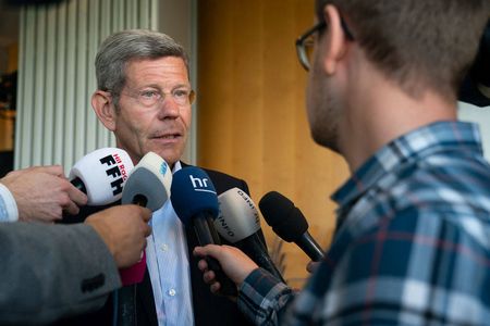 Scheidender VDA-Praesident Bernhard Mattes auf der IAA-Eroeffnungspressekonferenz