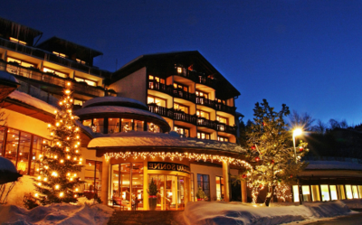 Feiern, sporteln und erholen, all das ist zum Jahreswechsel im Fuenf-Sterne-Hotel Allgaeu Sonne in Oberstaufen moeglich
