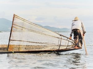 Traditionell fischen auf dem Inle-See/Myanmar Traditionell fischen auf dem Inle-See/Myanmar