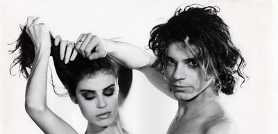 Eine mitreissende Hommage an eine Ikone der Musik, 2020 waere Michael Hutchence 60 Jahre alt geworden