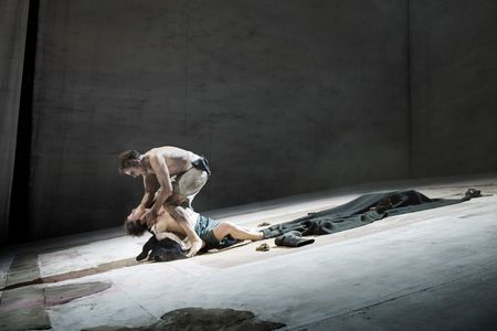 zement von Heiner Mueller am residenztheater muenchen