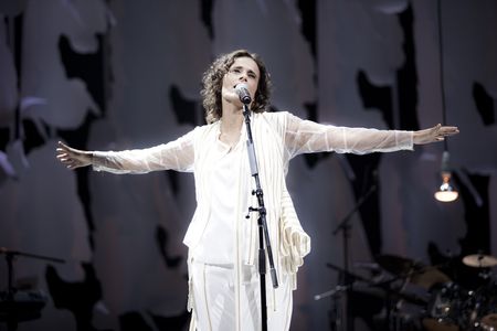Die brasilianische Saengerin und Komponistin Zelia Duncan ist am  5. September, um 19 Uhr im hr-Sendesaal in Frankfurt.