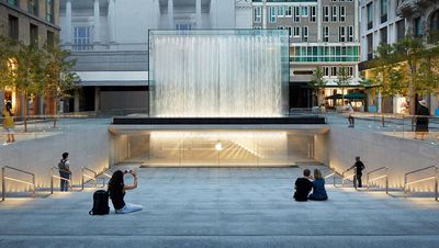 Das ist der neue Apple-Store in Mailand, oder ist das ein Museum