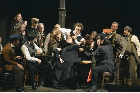 Hoffmanns Erzaehlungen oper
