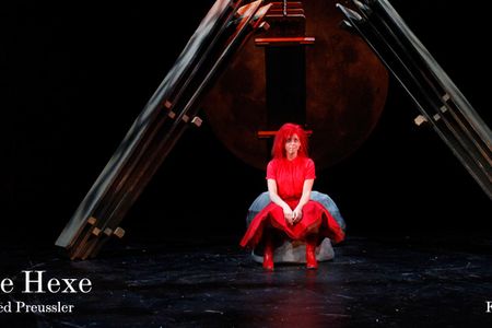 Landestheater  Linz: Die kleine Hexe - Kinderstück nach dem gleichnamigen Kinderbuch von Otfried Preussler bis zum 26.12.2012