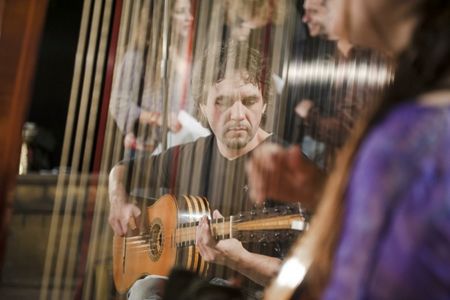 Musik Klassik: Christina Pluhar führt mit MEDITERRANEO an mediterrane Küsten