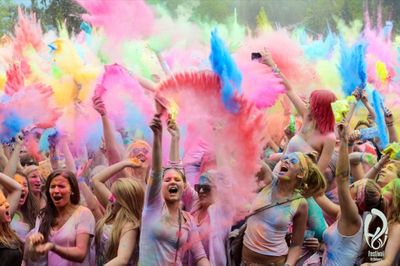 Holi Festival ein Fest der Farben Holi Festival ein Fest der Farben
