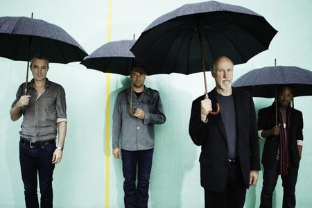 John Scofield und seine Band Ueberjam verleihen der Hauptbuehne auf dem Jazzfest Berlin 2013 besonderen Glanz