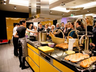 Heidi Mayrhofer in der Miele Galerie
