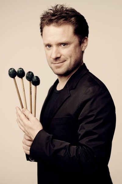 Currie Colin ist ein Solopercussionist