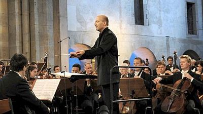Das hr-Sinfonieorchester eroeffnete das Rheingau Musik Festival im Kloster Eberbach