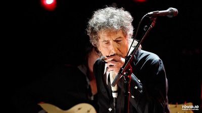 Zwölf Jahre lang hat Bob Dylan an diesem Buch "Die Philosophie des modernen Songs "gearbeitet