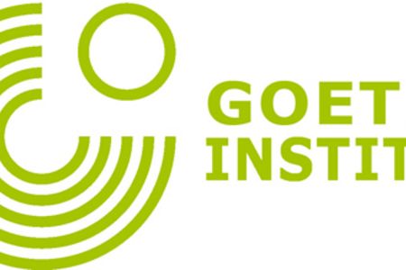 „Ich gratuliere dem Goethe-Institut Athen herzlich zu seinem 60-jährigen Bestehen“, so die Staatsministerin im Auswärtigen Amt Cornelia Pieper: „Die 1952 ausgesprochene Einladung von griechischer Seite, in Athen das erste Goethe-Institut zu errichten, war Ausdruck eines Willens, die deutsch-griechische Freundschaft nach dem Zweiten Weltkrieg auf einem Fundament der Kultur neu aufzubauen.