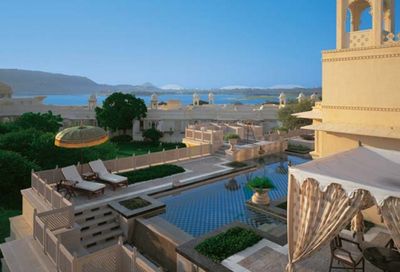 Oberoi Hotel Pool