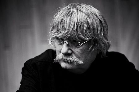 Karl Jenkins beruehrt mit seinen Melodien