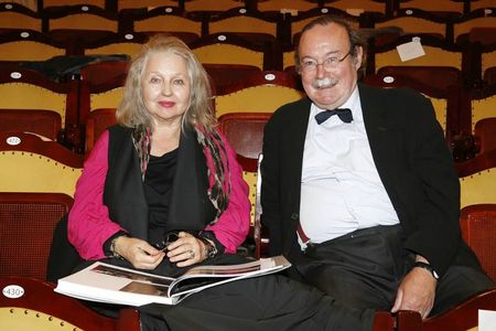 Hanna Schygulla, hier mit Verleger Lothar Schirmer war erst am Montag in Muenchen auf der Premiere von DIE ANDERE HEIMAT - CHRONIK EINER SEHNSUCHT.