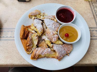 Wie waere es mit einem Kaiserschmarrn als Dessert