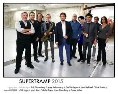 Suptertram geben Konzert in Deutschland