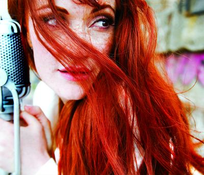 Maria Markesini feat. Klazz Brothers geben Konzert auf dem Jazzfestival in Dresden