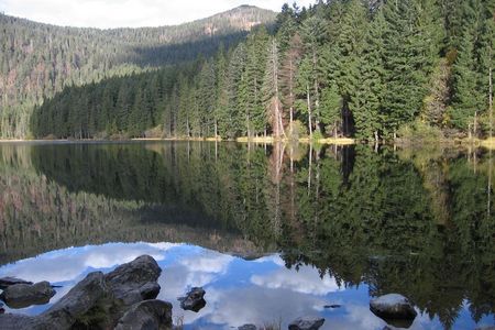 Die zweitaegige Arbertour startet beim 4-Sterne-Superior-Hotel Bodenmaiser Hof und fuehrt unter anderem am Großen Arbersee vorbei