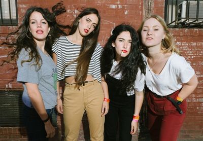Hinds geben Konzert bei Festival Pop-Kultur