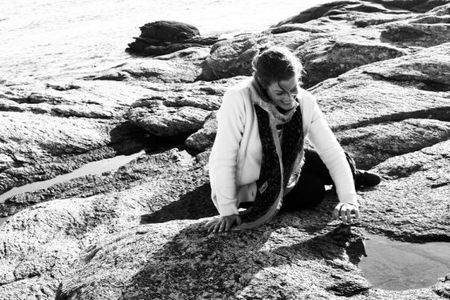 Die herausragende Marie Baeumer spielt weniger den Star als vielmehr den Menschen Romy Schneider in 3 TAGE IN QUIBERON