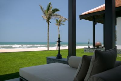 The Nam Hai Zimmer mit Blick auf den Strand
