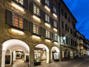 Unter den berühmten Lauben – Gäste des Boutiquehotels suiteseven nahe der Therme Meran wohnen inmitten der Südtiroler Kurstadt Unter den berühmten Lauben – Gäste des Boutiquehotels suiteseven nahe der Therme Meran wohnen inmitten der Südtiroler Kurstadt